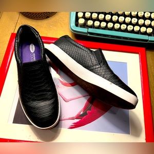 Dr. Sholl’s Madison Black Python Memory Foam Slide-on Sneakers, 7M